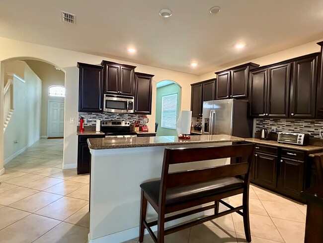 Building Photo - 3,261 SF Fully Furnished 5-Bed Gem | Just Bring Your Suitcase!