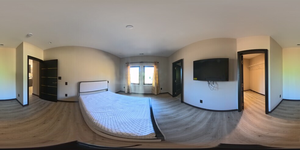 Building Photo - 753 Spire Bnd