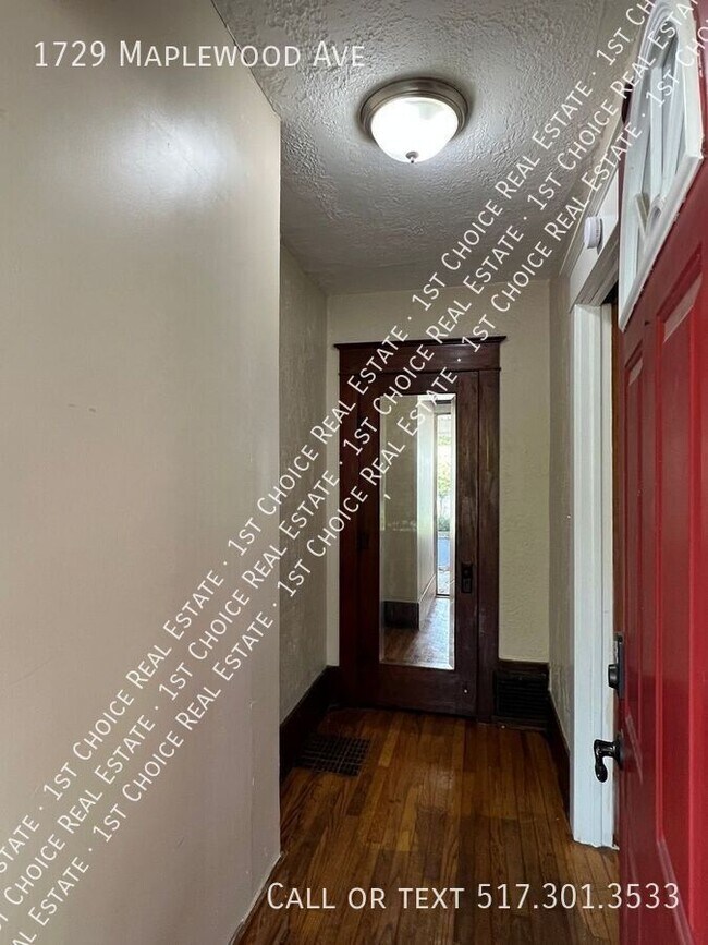 Building Photo - 1729 Maplewood Ave