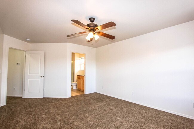 Building Photo - 13011 E Cobb Ct