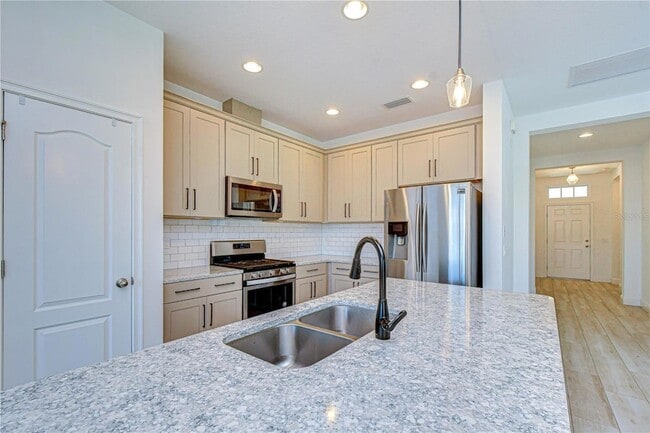 Building Photo - 2828 Posada Ln