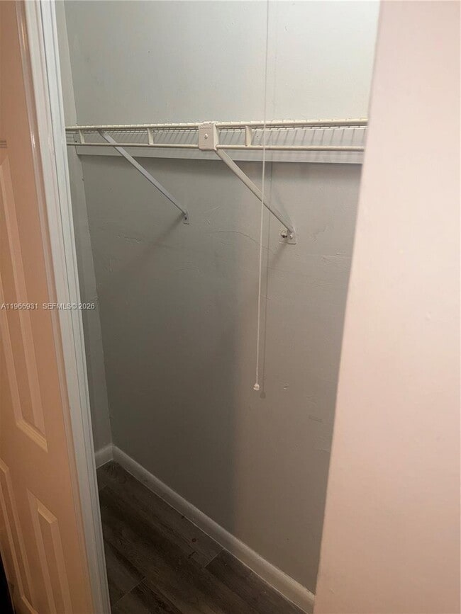 Building Photo - 3183 Coral Lake Dr