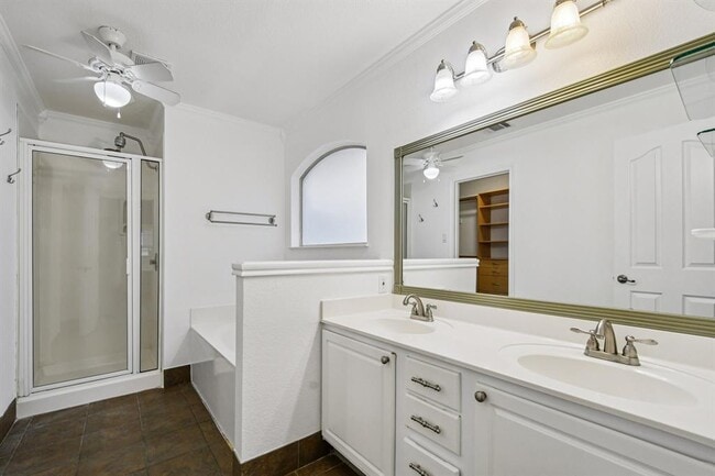 Building Photo - 16800 Bailey Jean Dr