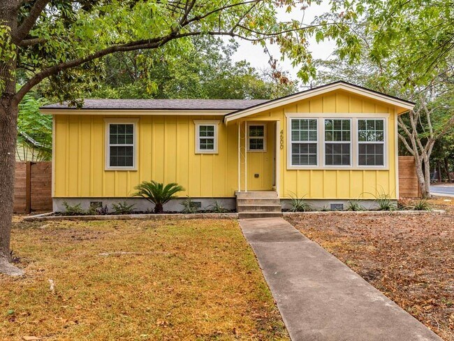 Building Photo - 4500 Mt Vernon Dr