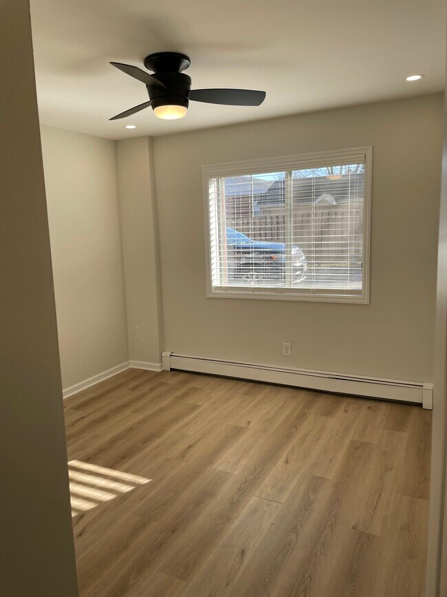 Building Photo - 255 Elmwood Ave