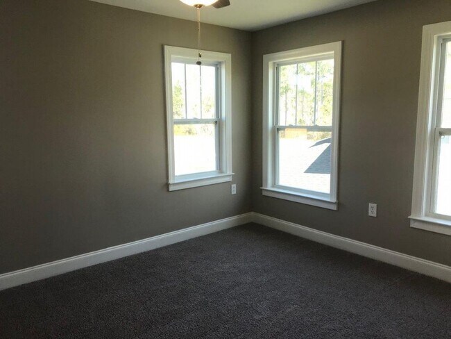 Building Photo - SHADY GROVES