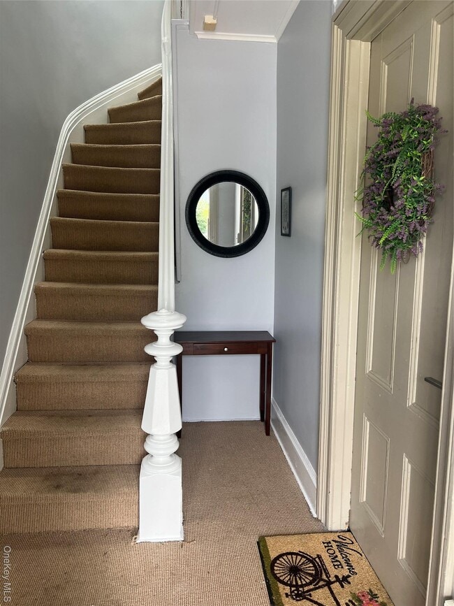 Building Photo - 21 Bridge St