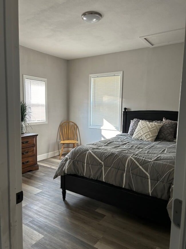 Building Photo - Adorable One bed/One bath furnished house!