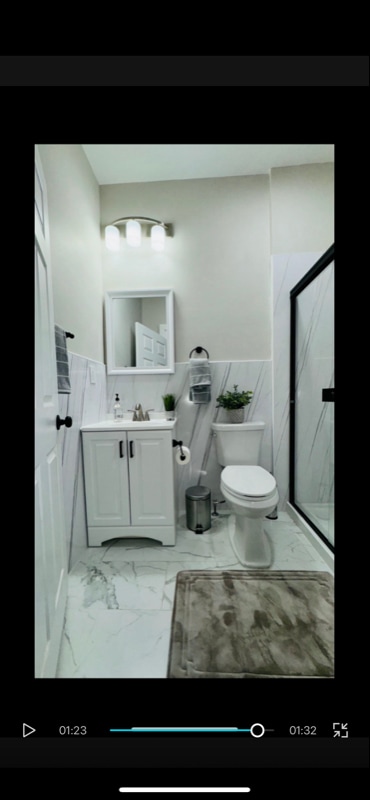 Building Photo - 704 Glenwood Ave