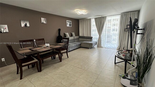 Building Photo - 1801 S Ocean Dr