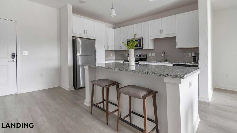 Building Photo - 12525 Tibbets Ln