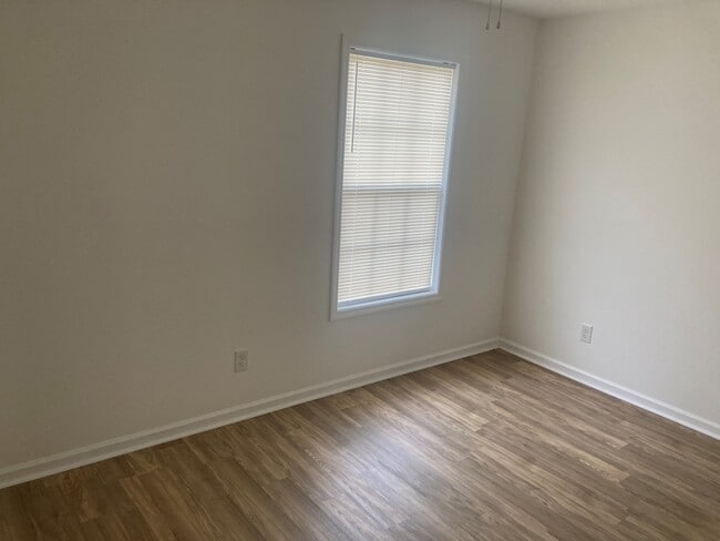 Building Photo - 1304 17th Ave