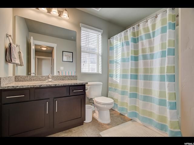 Building Photo - 863 Cecina Ct