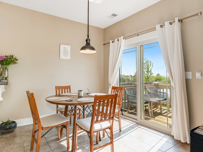Building Photo - 15749 W Crobally Way