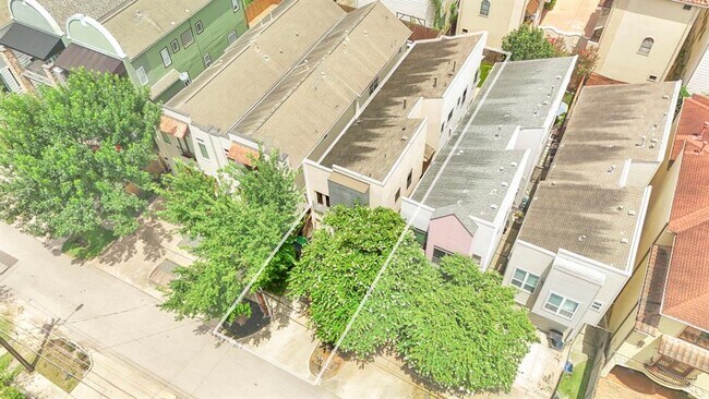 Building Photo - 1410 Knox St
