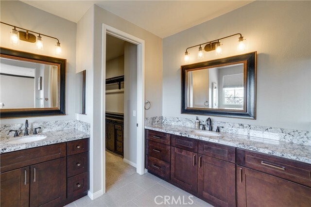 Building Photo - 1653 Lucas Ln