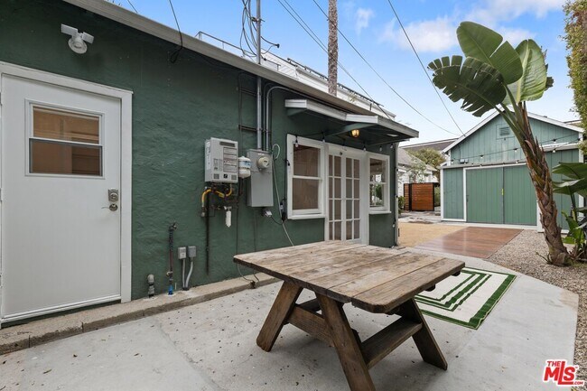 Building Photo - 2730 2nd St