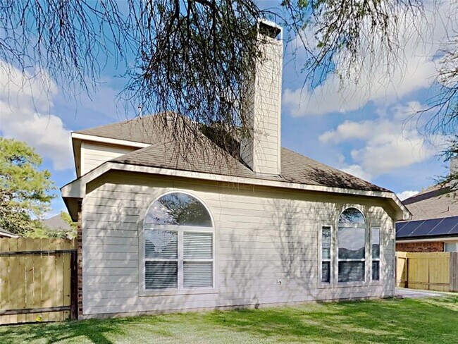 Building Photo - 1940 Haven Springs Ln