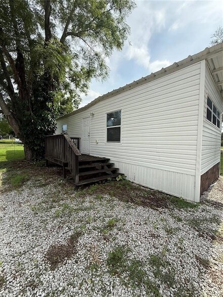 Building Photo - 37412 Carringer Rd