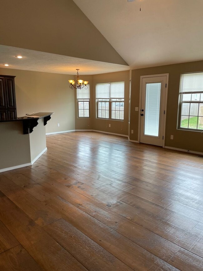 Building Photo - Beautiful all brick, 3-bedroom Republic Home