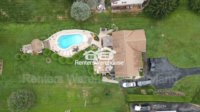 Building Photo - 2621 Fallston Rd