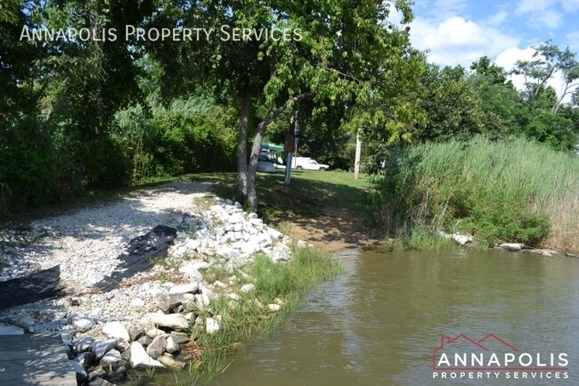 Building Photo - 1346 Fishing Creek Rd