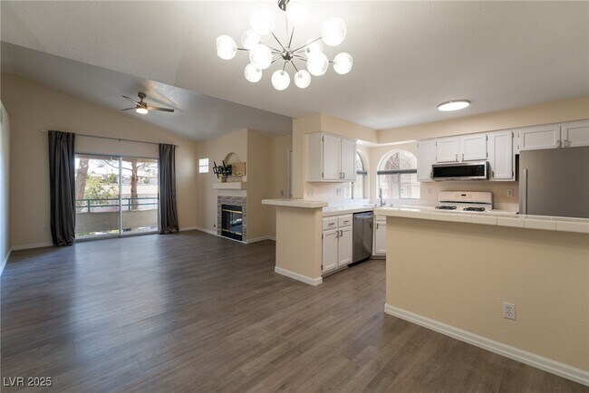 Building Photo - 2251 Wigwam Pkwy