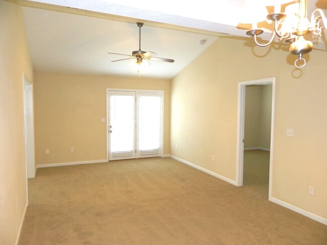 Building Photo - 2014 Kennesaw Way