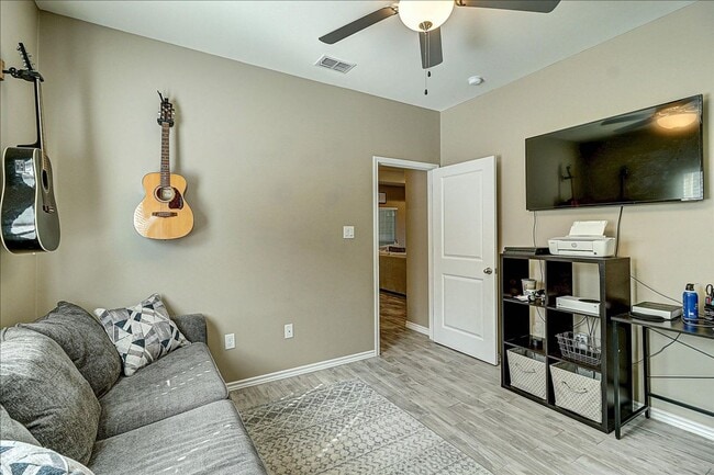 Building Photo - 5817 Bella Di Giorno Dr