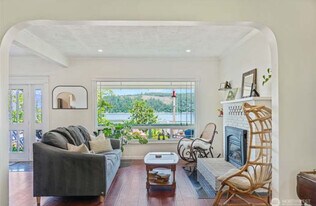 Building Photo - 5060 WA-106