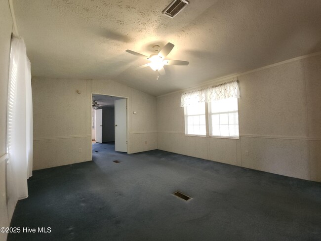 Building Photo - 508 Ocean Spray Dr