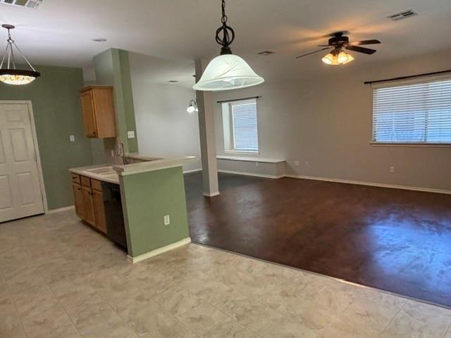 Building Photo - 3216 Blue Ridge Dr