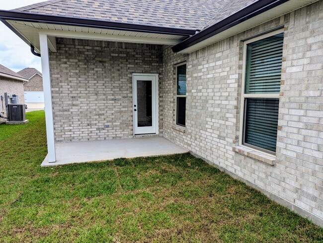Building Photo - 143 Ridley Ln