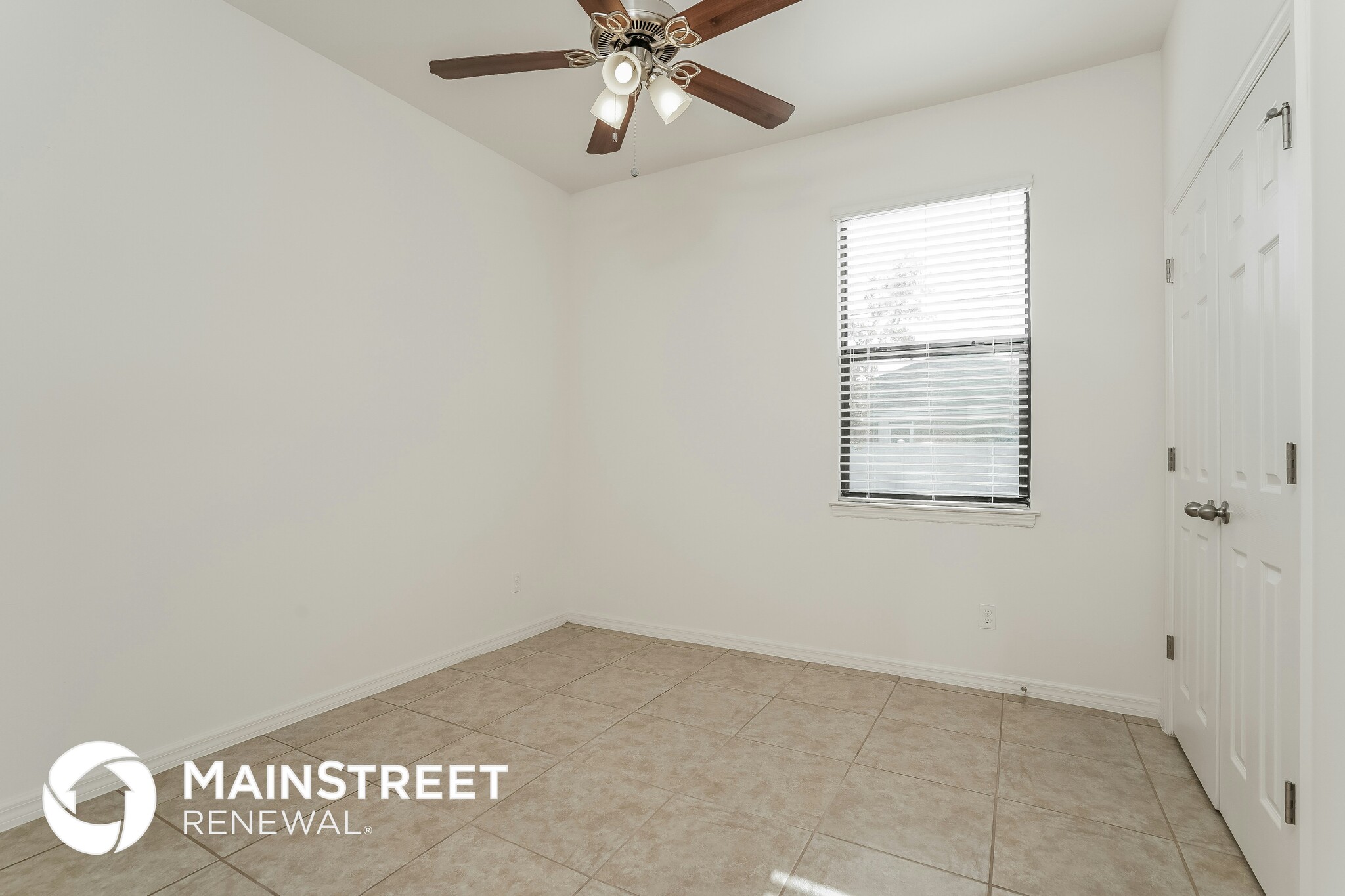 Building Photo - 945 SW 6th Pl