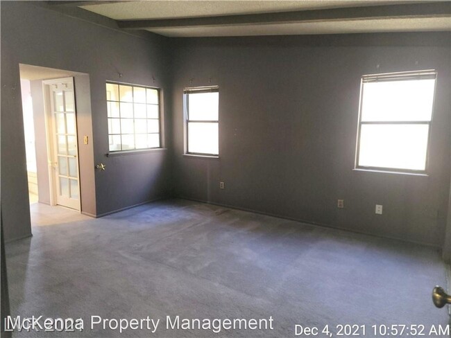 Building Photo - 2 br, 2 bath House - 4742 Obannon Drive #D