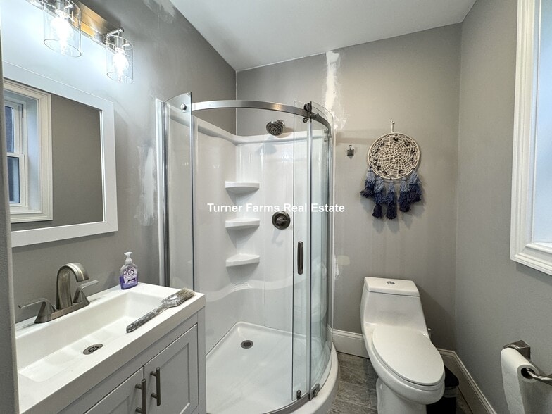 Building Photo - 179 Babcock St