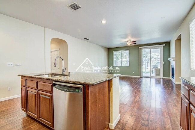 Building Photo - Beautiful 3bd/2ba Rancho Cordova Home-Must See!