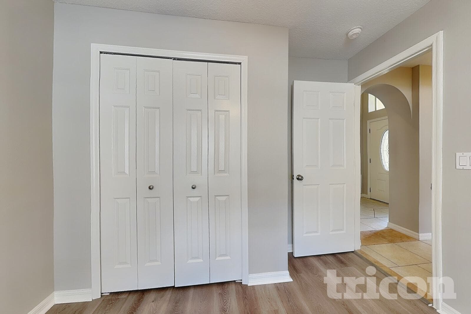 Building Photo - 2517 Clareside Dr