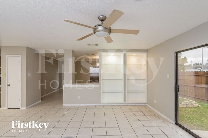 Building Photo - 2304 Paddle Creek