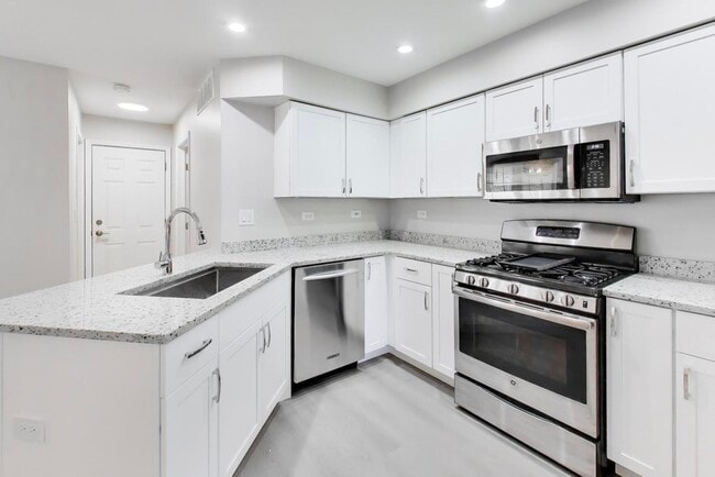 Building Photo - 2073 Cambria Ct