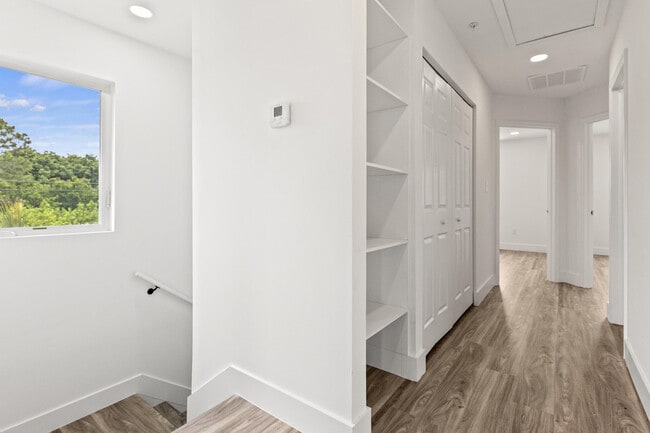 Building Photo - 4498 SW Port St Lucie Blvd