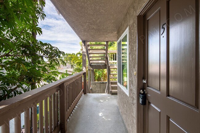 Building Photo - *OPEN HOUSE: 9/27 2-3PM* Gorgeous 2BR in H...