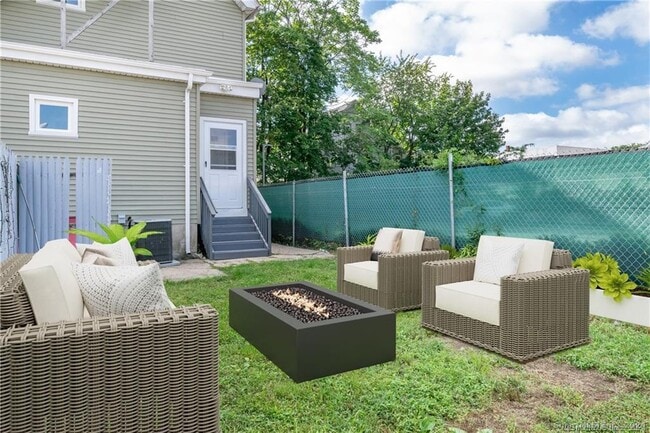 Building Photo - 29 Dolsen Pl