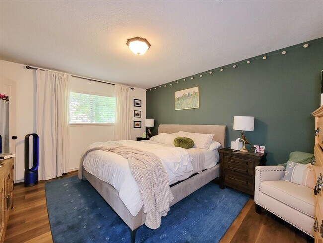 Building Photo - 3735 Hickory Knob Dr
