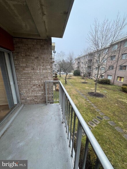 Building Photo - 3832 Bel Pre Rd