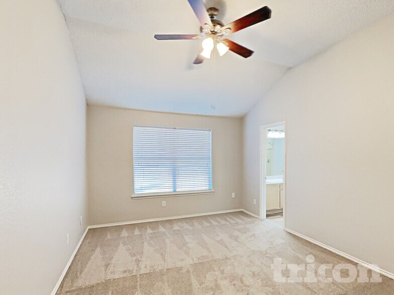 Building Photo - 2516 Concina Way