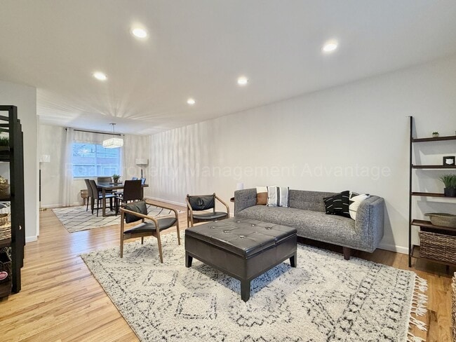 Building Photo - Spacious 4-Bedroom Colonial Minutes from Birmingham