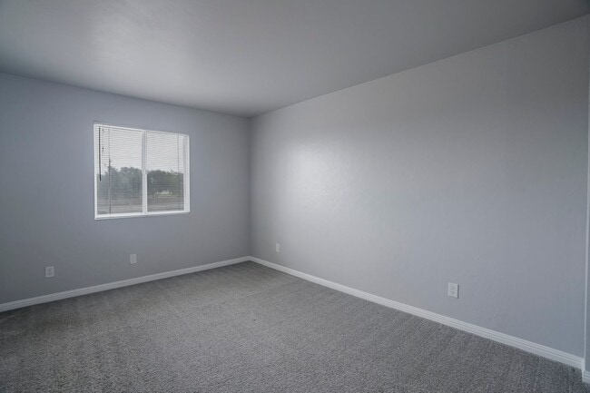Building Photo - 6120 Antelope Villas Cir