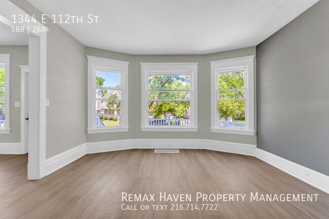 Building Photo - 1344 E 112th St