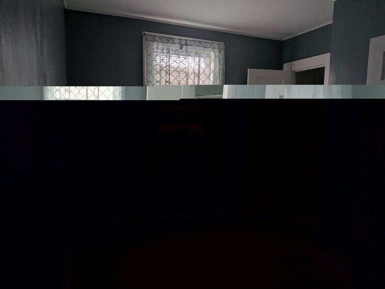 Building Photo - 66 Broad St